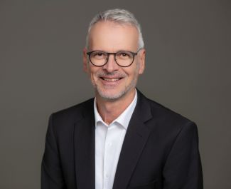 Frank Epp